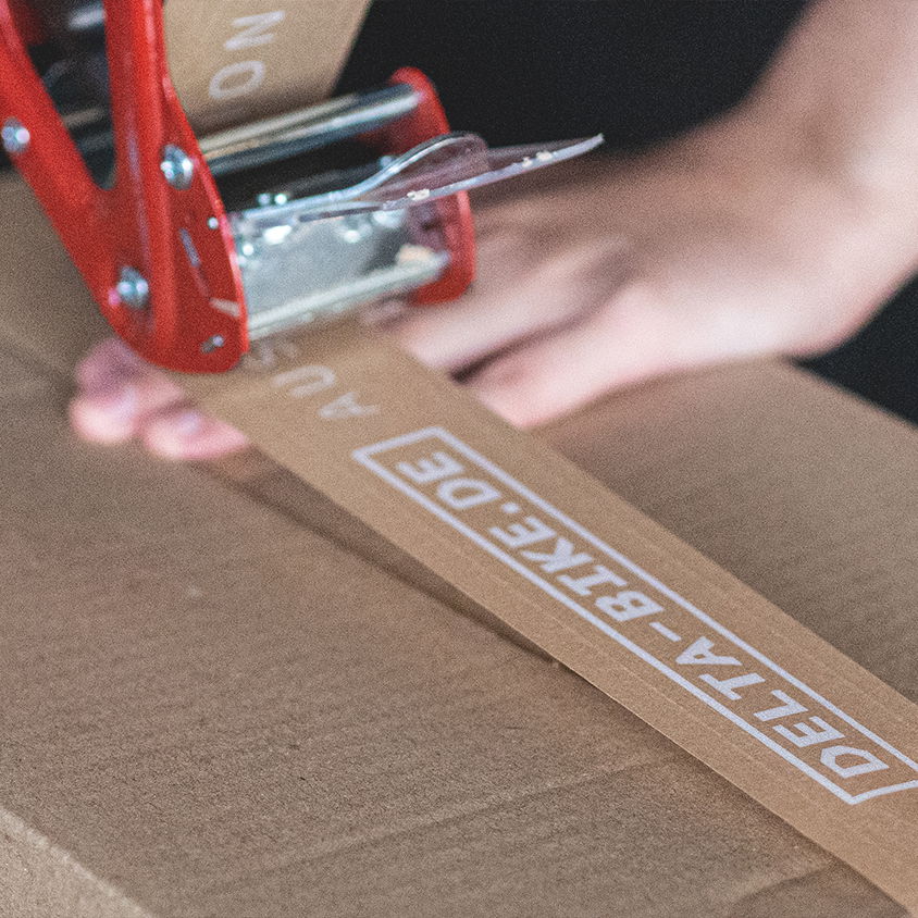 ONLINESHOP<br /><span style="font-size: 12px;">VERSAND</span>