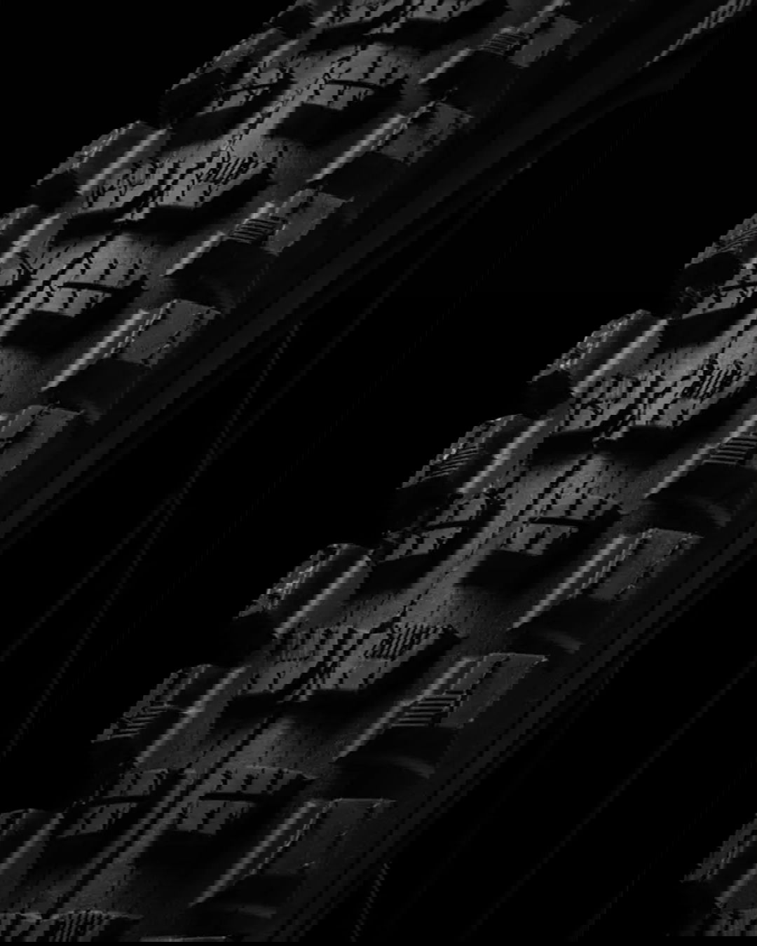 Block-In-Block-Profil: Zuverl&auml;ssige Traktion